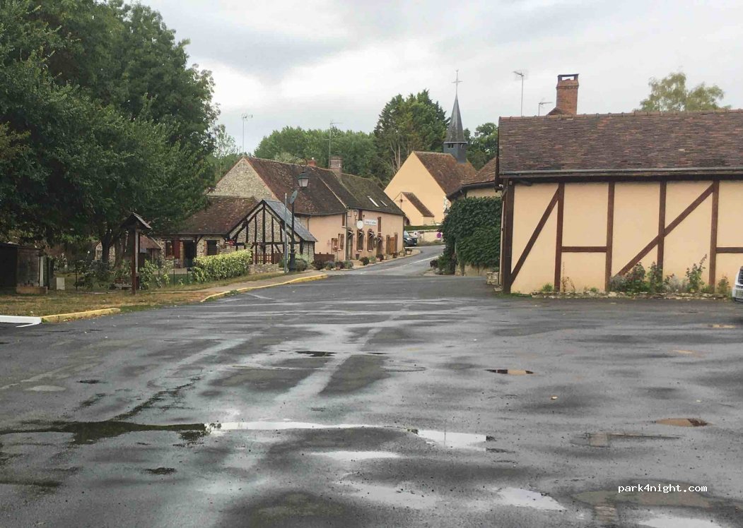 (45700) Conflans-sur-Loing - 258 Rue de la Mairie — foto