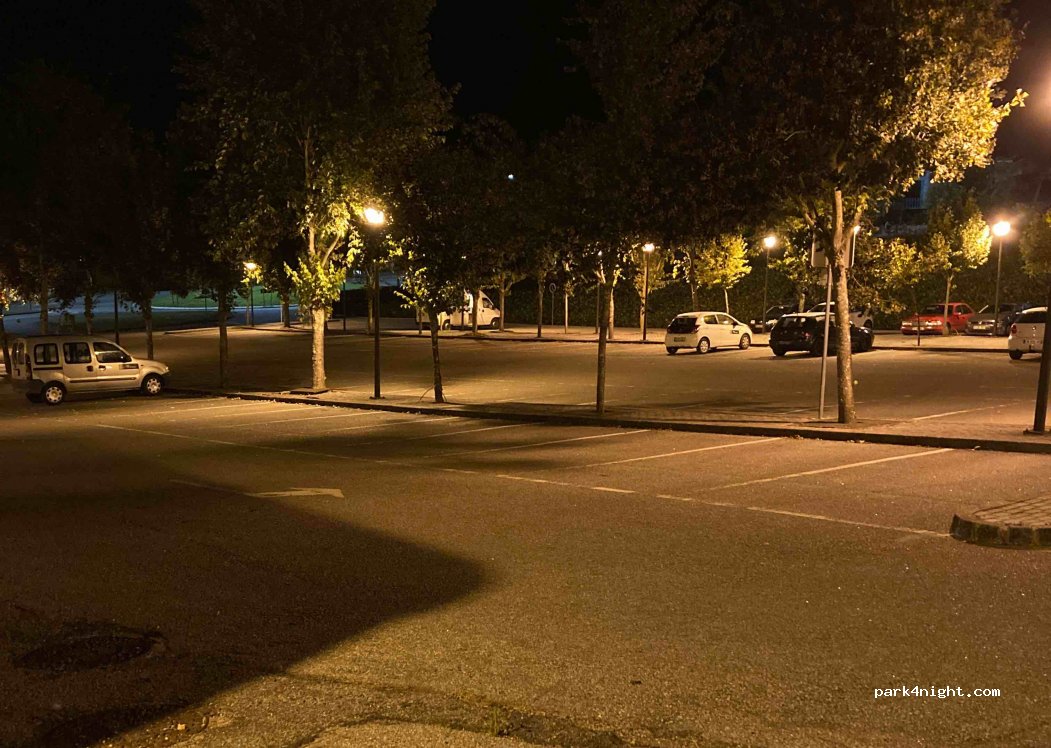 (3460) Tondela - 16 Largo República — foto