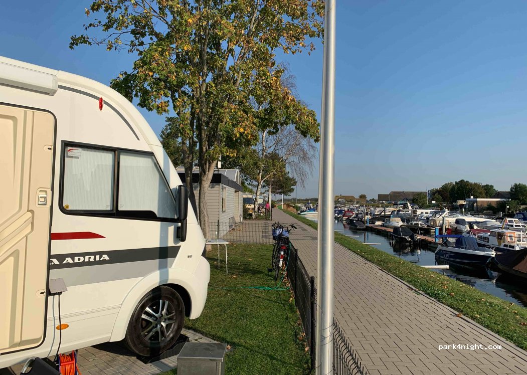 (4926 DA) Lage Zwaluwe - 5 Kwistgeldweg — foto