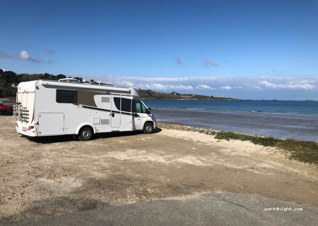 (29630) Saint-Jean-du-Doigt - D79A — foto 2