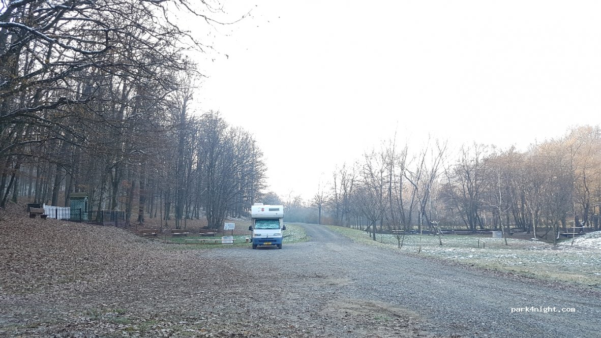 (35211) Klokočevik - Unnamed Road — foto