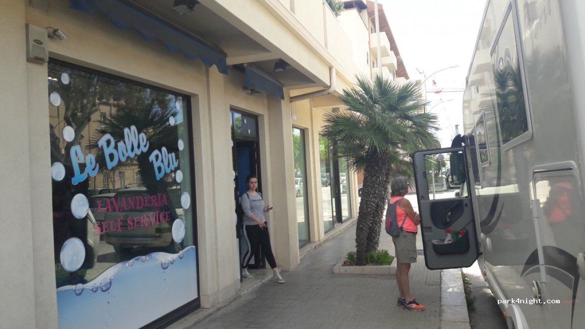 (91100) Trapani - 10 Piazza Giangiacomo Ciaccio Montalto — foto 3