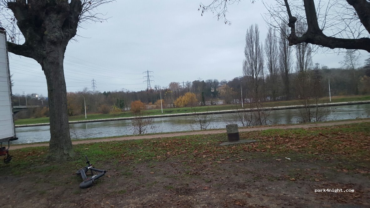 (95310) Saint-Ouen-l'Aumône - 75 Quai de l'Écluse — foto 2