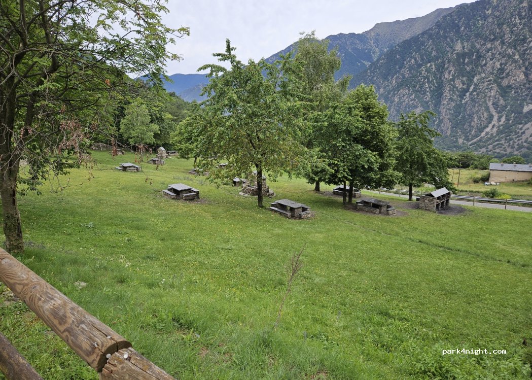 (AD500) Andorra la Vella - 2014 CS-101 — foto