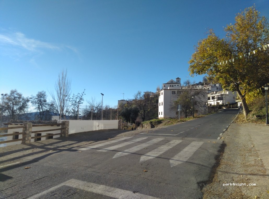 (18450) Mecina Bombarón - 60 Avenida Jose Antonio Bravo — foto 2