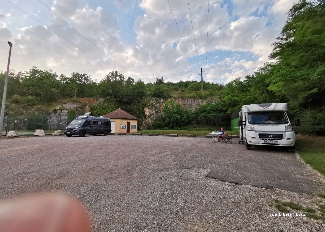 (21700) Nuits-Saint-Georges - 6 Route de la Serrée — foto