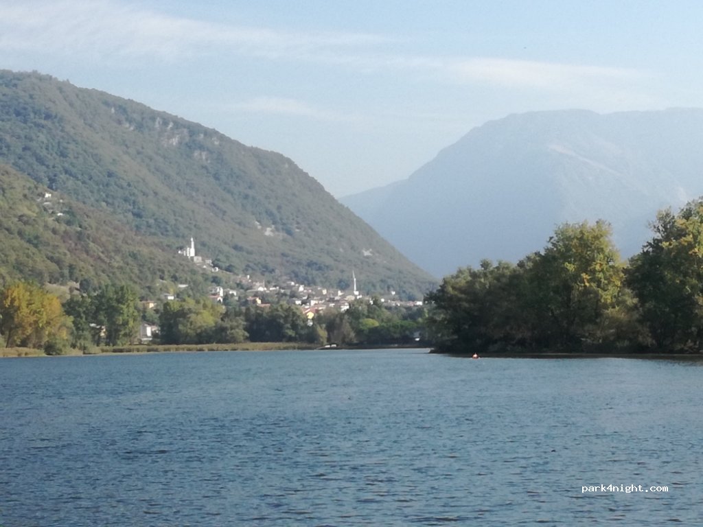 (31020) Revine Lago (località Santa Maria) - 14 Strada dei Laghi — foto