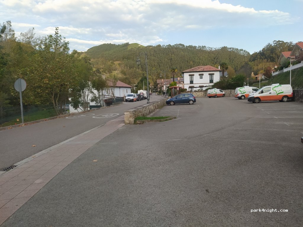 (39670) Puente Viesgo - 1092 Barrio Puente Viesgo — foto