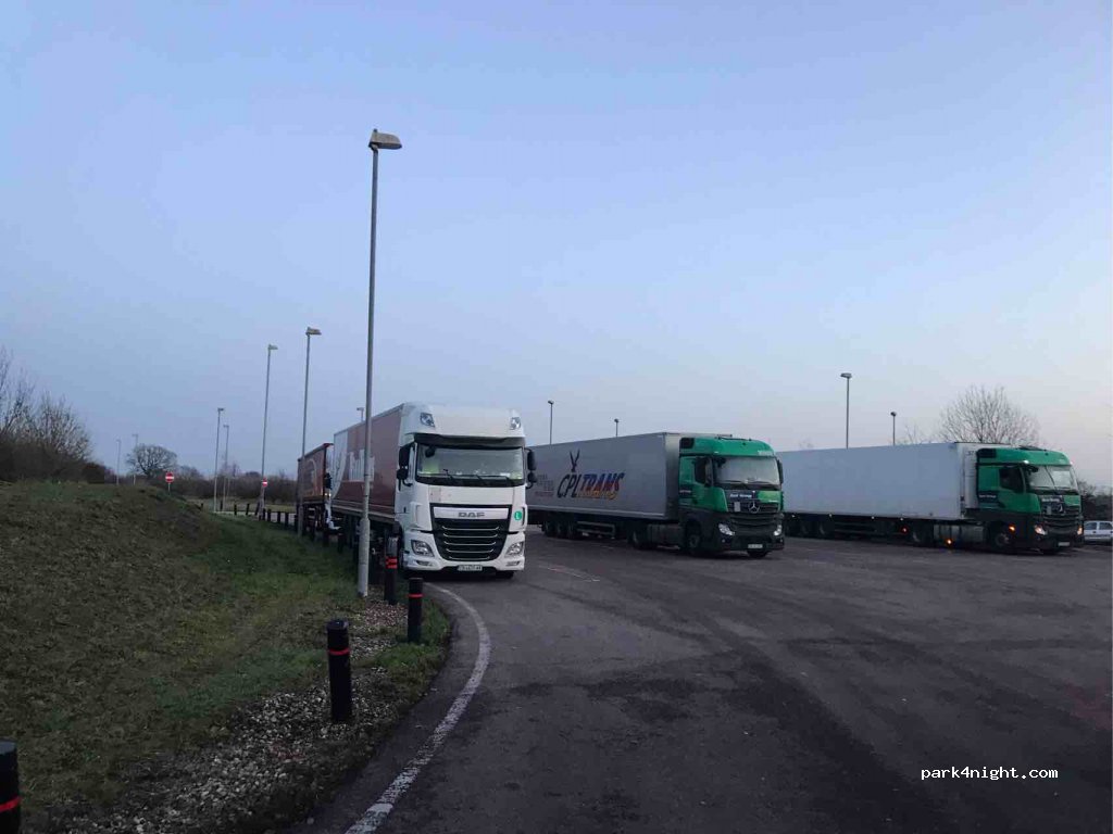 (CM6 1SJ) Dunmow - A120 — foto