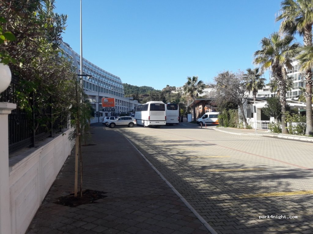 (48700) Marmaris - 3 209. Sokak — foto