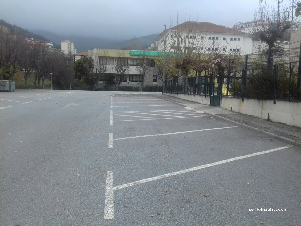 (6200-197) Covilhã - 12 Rua Conde da Ericeira — foto