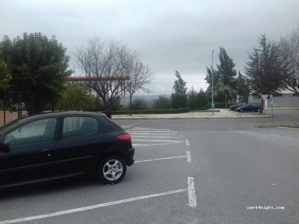 (6200-197) Covilhã - 12 Rua Conde da Ericeira — foto 3