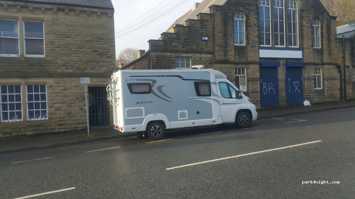 (HD1 3RF) Huddersfield - 96 Lockwood Road — foto
