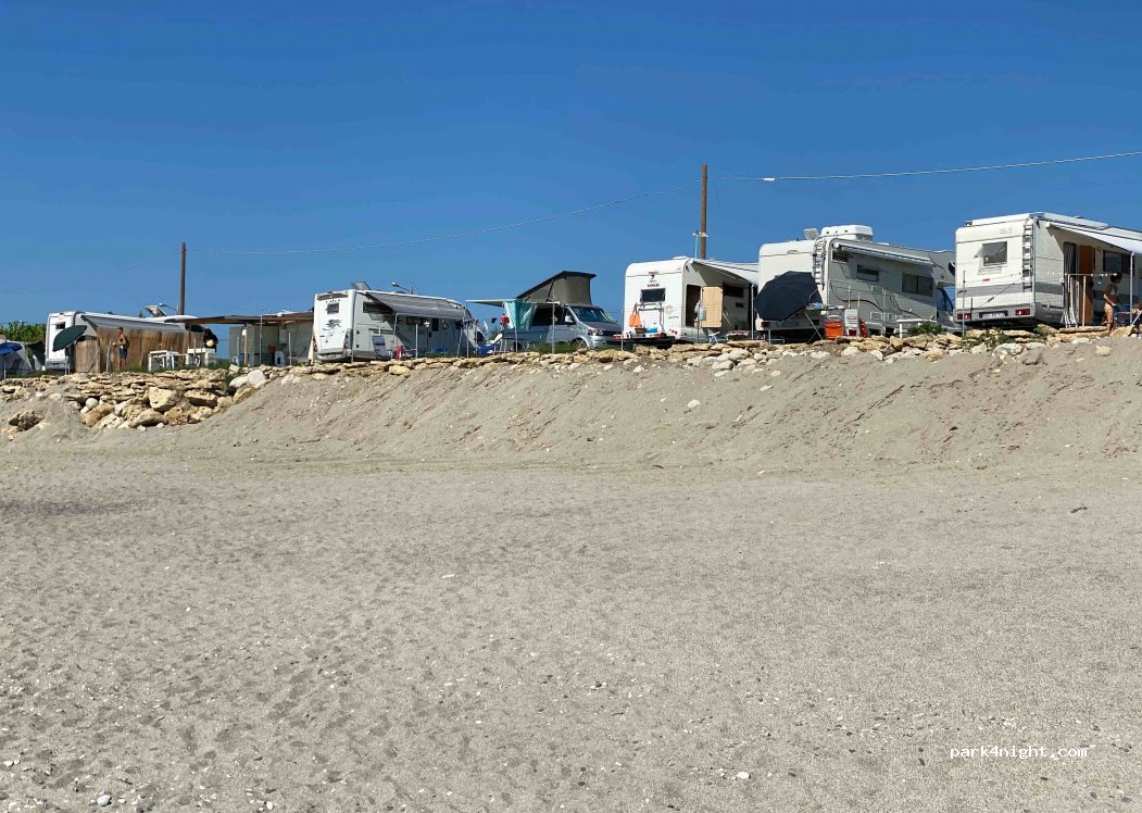 Area sosta camper i bronzi — foto 3