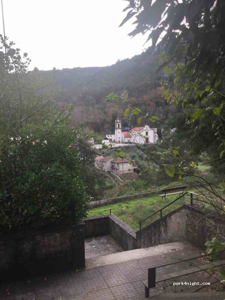 (3330) Góis - 15 Bairro Combatentes da Grande Guerra — foto 3