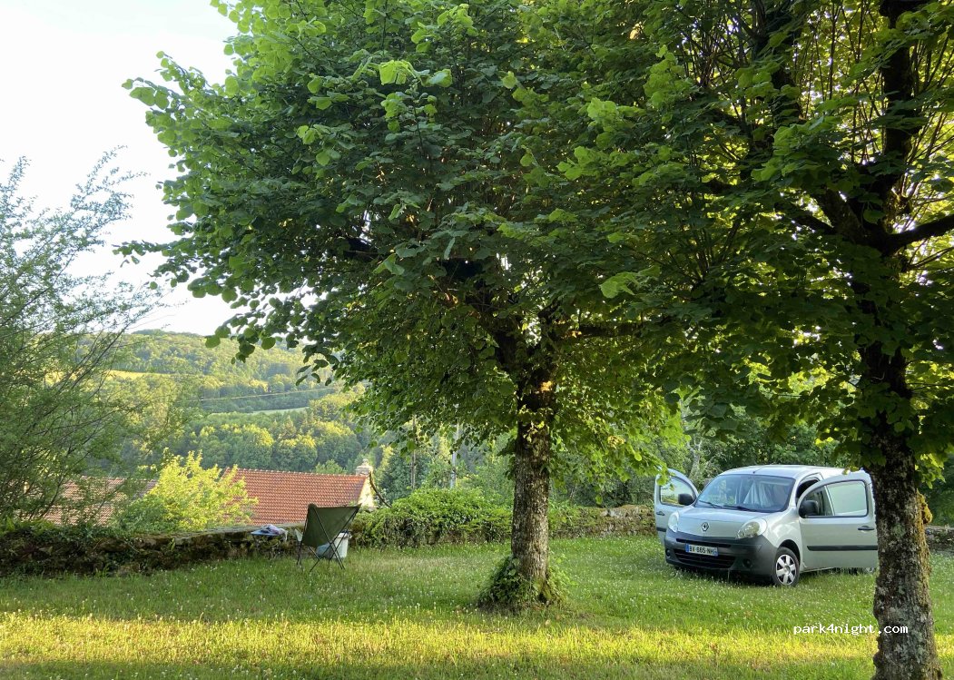 Camping Municipal Saint Pierre Château — foto 4