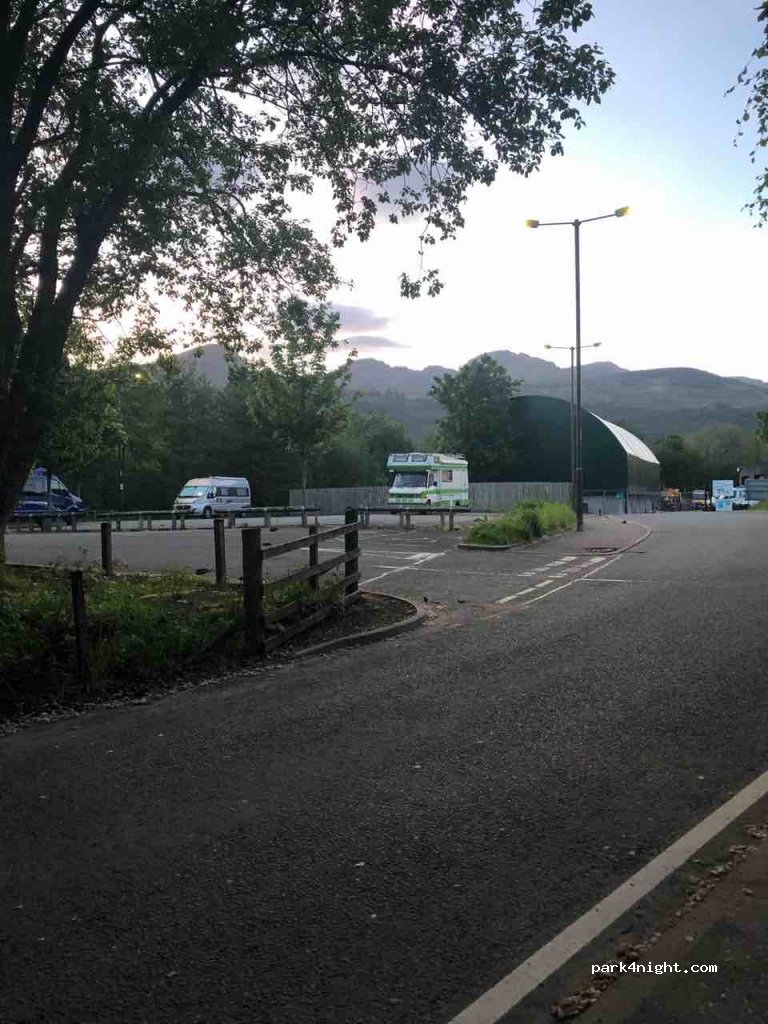 (FK21) Killin - Station Road Turning Circle — foto
