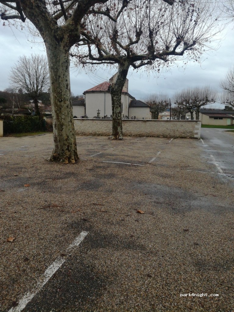 (47310) Roquefort - 32 Place Charles de Gaulle — foto