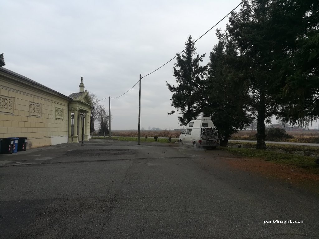 (13047) San Germano vercellese - Unnamed Road — foto