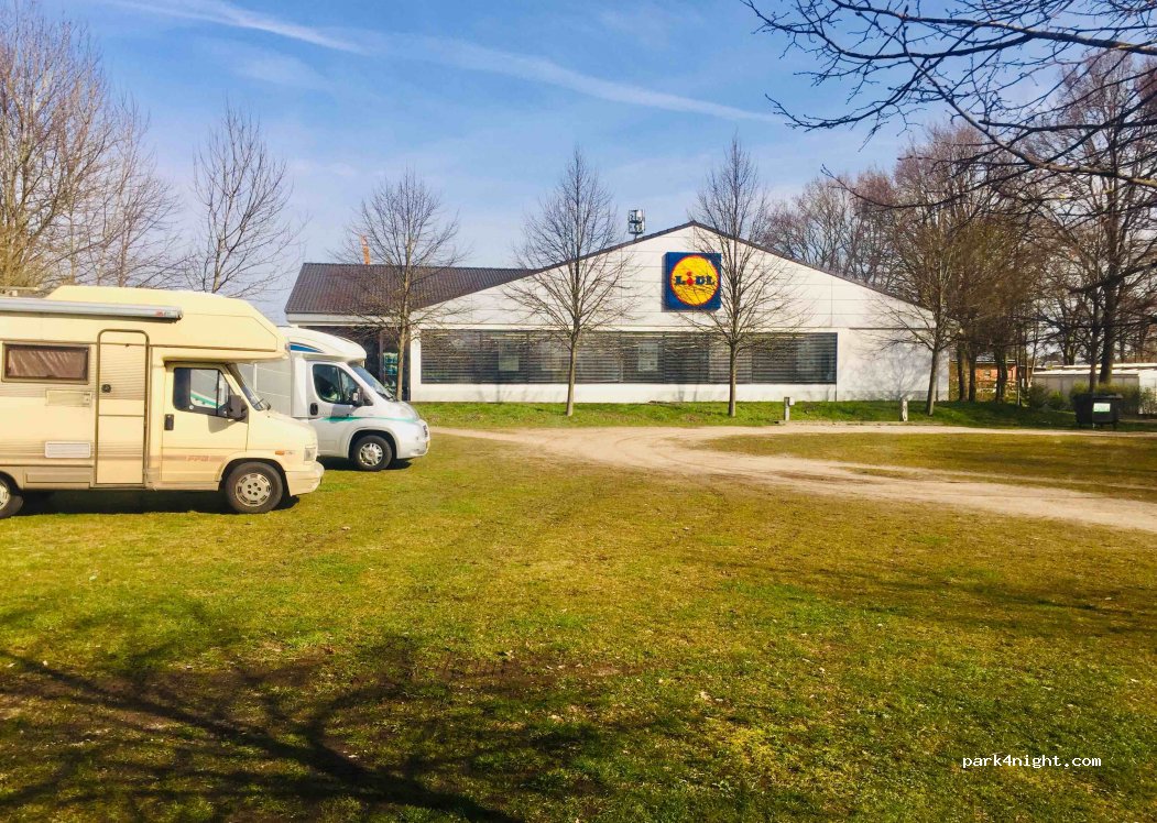 Wohnmobilstellplatz Grasberg — foto