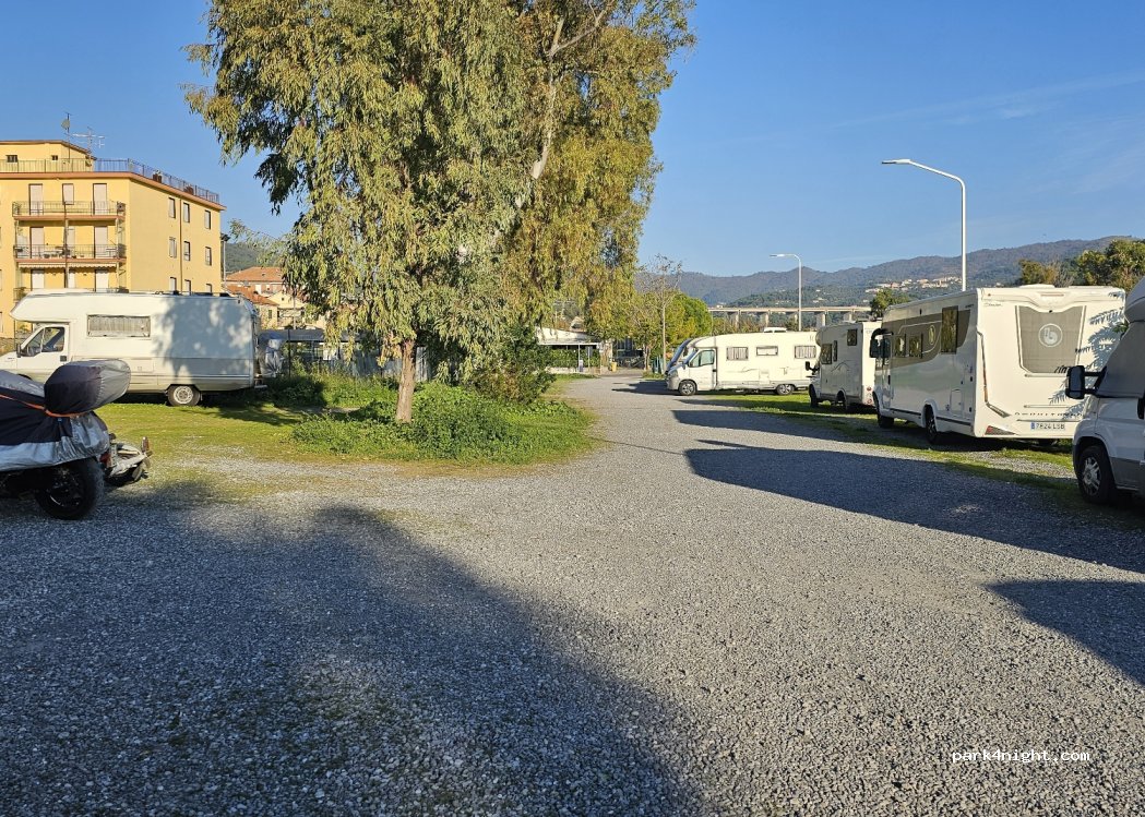 (18016) San Bartolomeo al Mare - 27 Via Alessandro Manzoni — foto 4