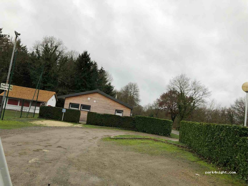 (72210) Fillé - 11 Rue du Canal — foto 2
