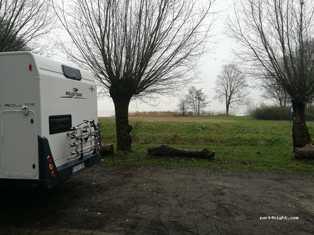 (1141 LA) Monnickendam - 10 Hemmeland — foto 2
