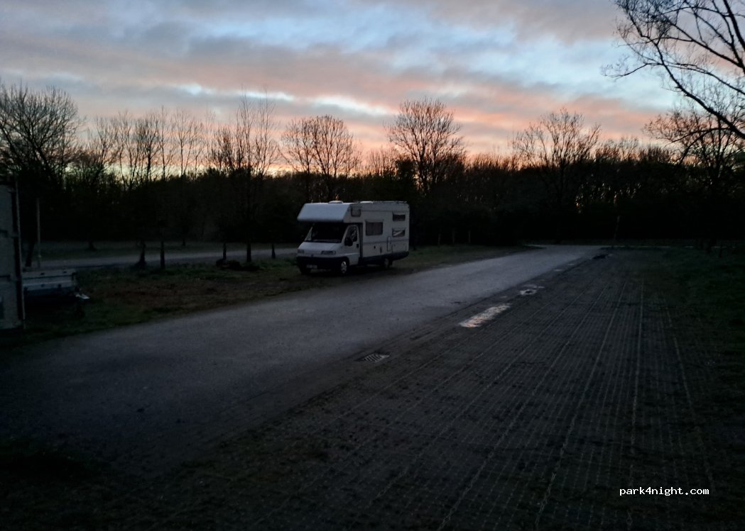 (1141 LA) Monnickendam - 10 Hemmeland — foto 4