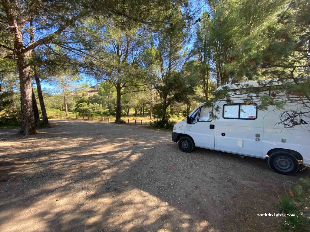 (13520) Paradou - Unnamed Road — foto
