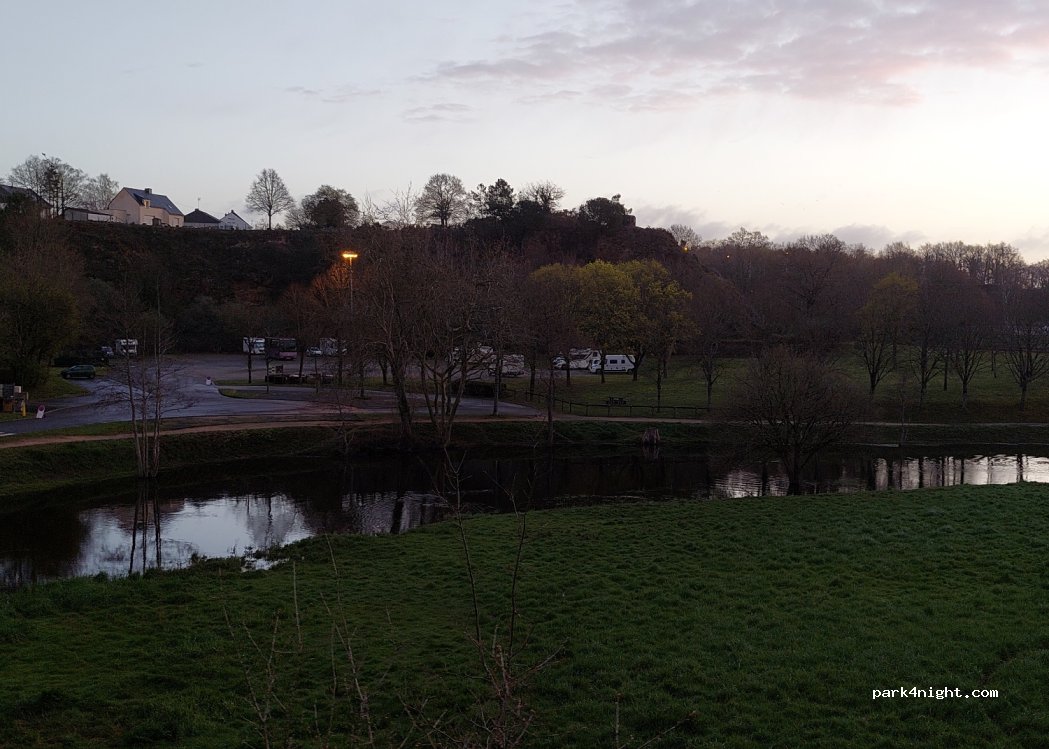 Aire de camping car Pontchâteau — foto 4
