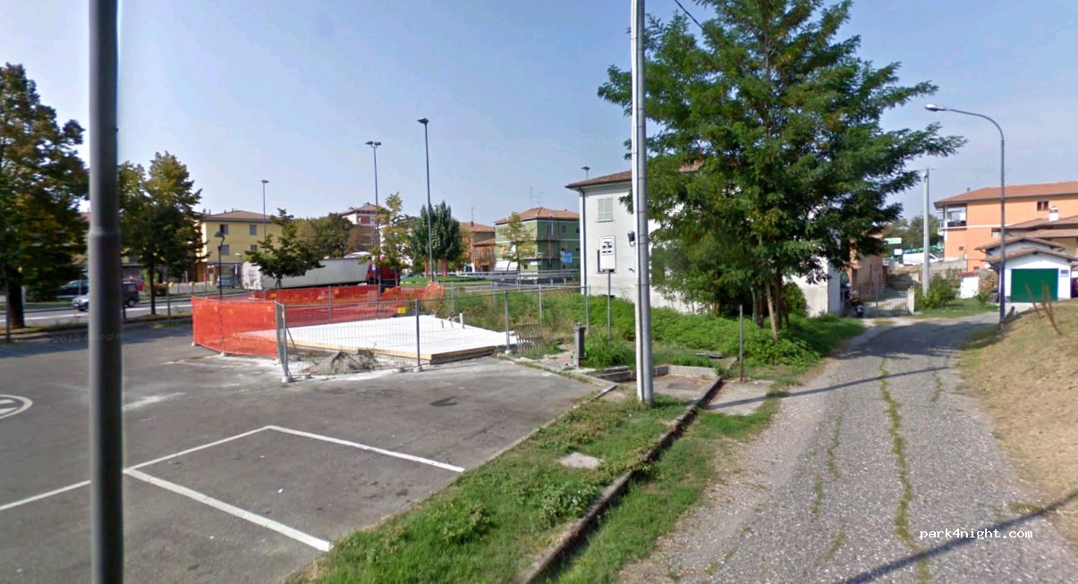 (29015) Castel San Giovanni - 50 Via Fratelli Bandiera — foto