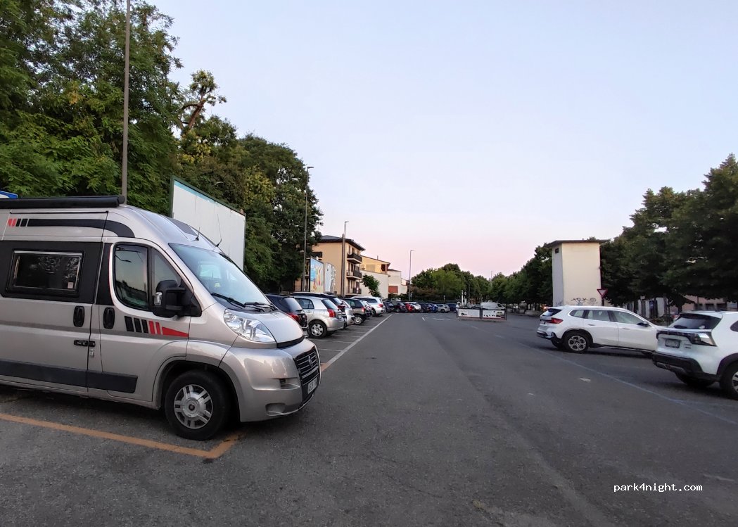(29015) Castel San Giovanni - 50 Via Fratelli Bandiera — foto 5