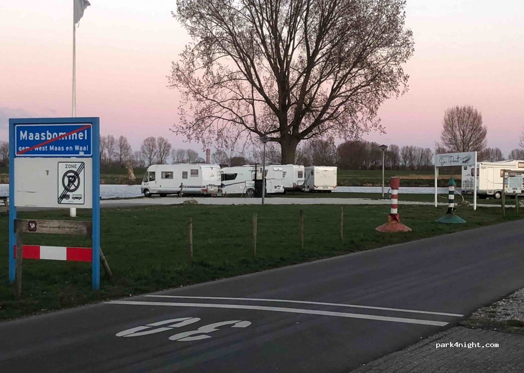 (6627 AE) Maasbommel - 1 Veerweg — foto 3