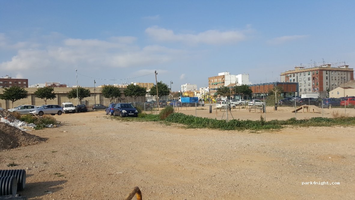 (46930) Cuart de Poblet - 17 Plaza Cortes Valencianas — foto 2