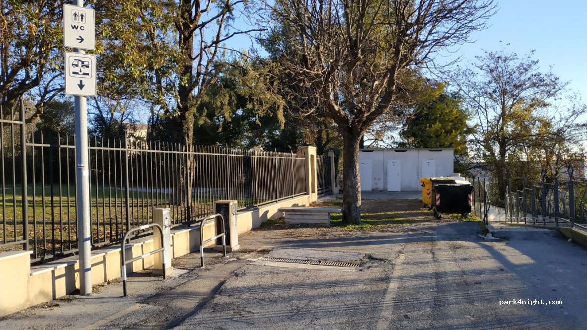 (63900) Fermo - 4 Piazzale Umberto Tupini — foto 2