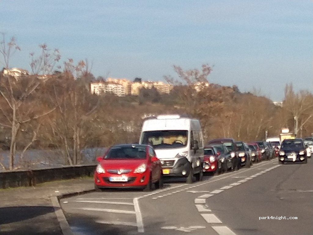 (69004) Lyon - 80 Quai Joseph Gillet — foto 2