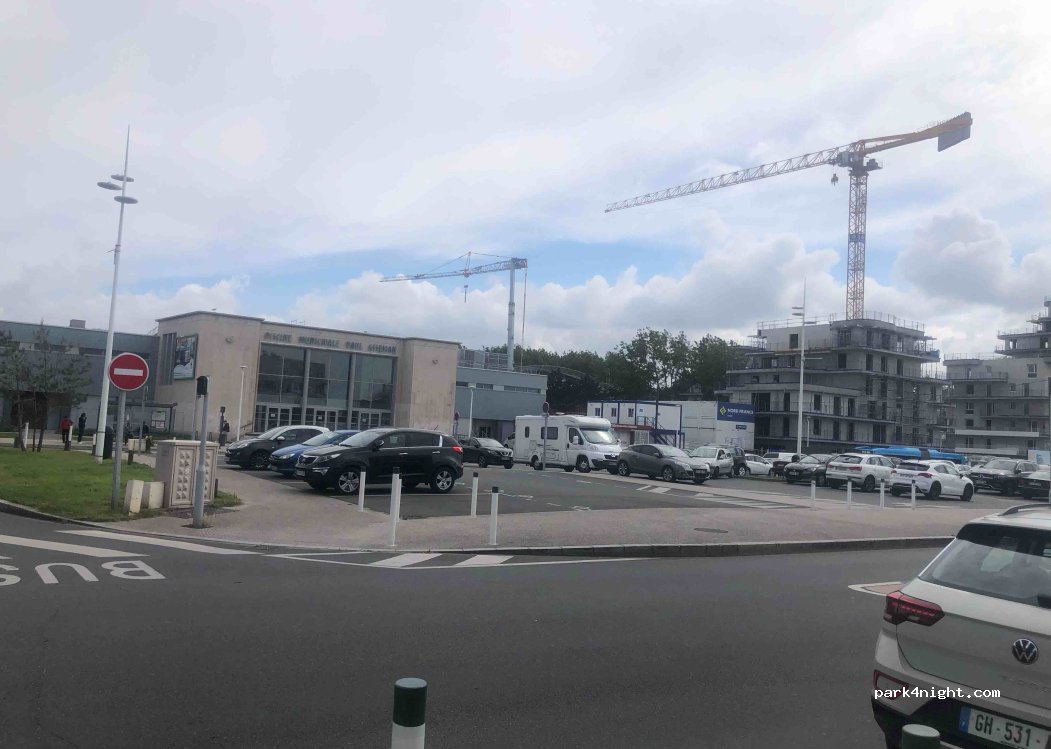 (59140) Dunkerque - 5 Place Paul Asseman — foto 3