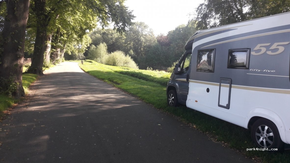 (SY2 5EE) Shrewsbury - Newpark Rd — foto 3
