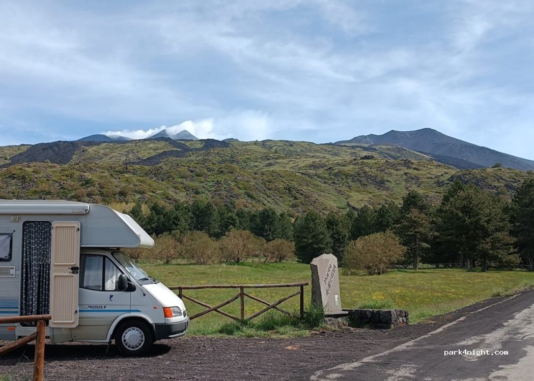 (95032) Belpasso - Sentiero Natura Monte Nero degli Zappini — foto 2
