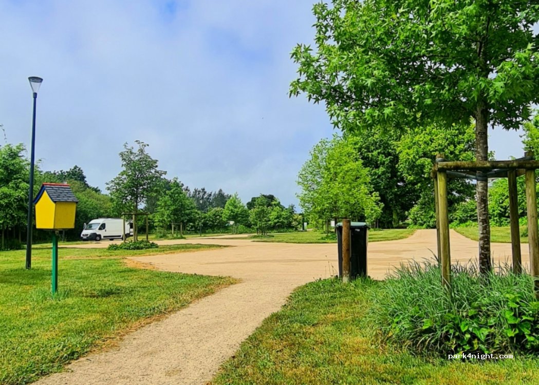 (29246) Poullaouen - 10 Rue de Ty Meur — foto 2
