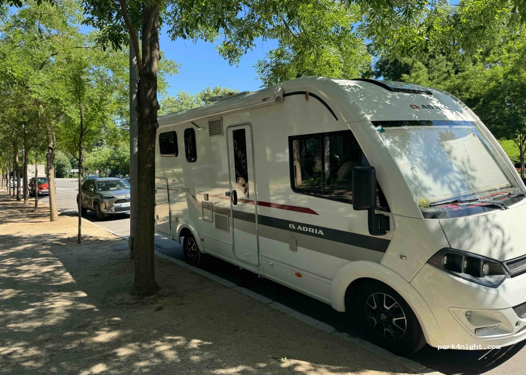 (28008) Madrid - Paseo de Camoens — foto 4