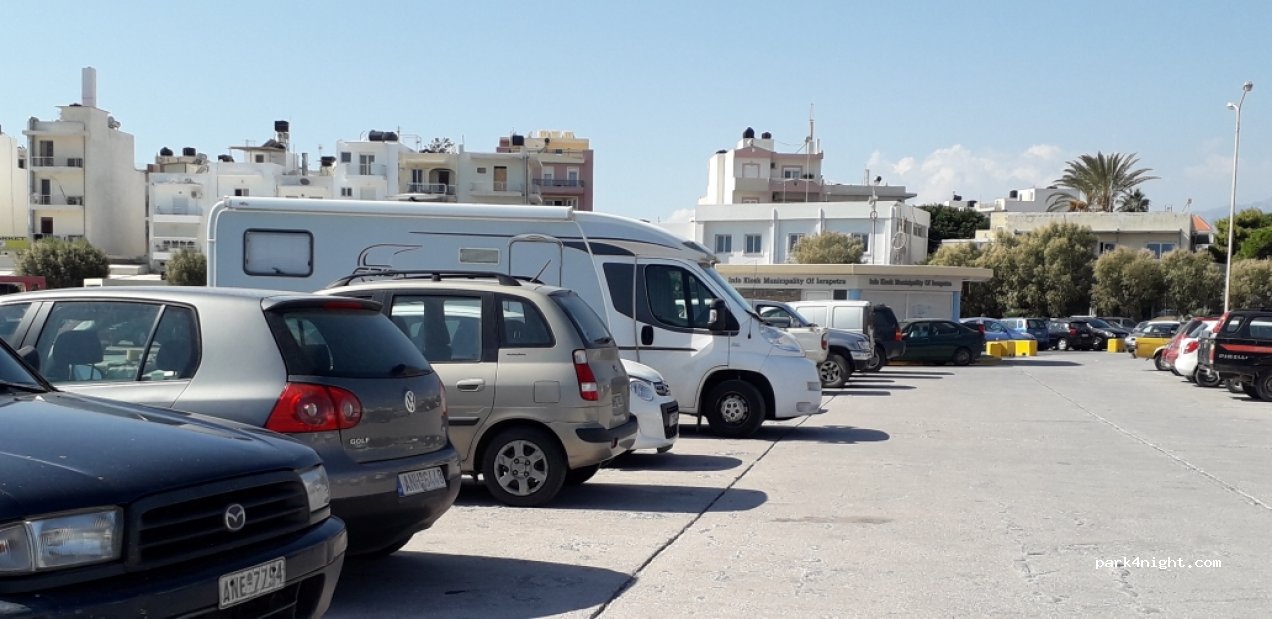 (722 00) Ierapetra - 14 stratigou samouil — foto 3