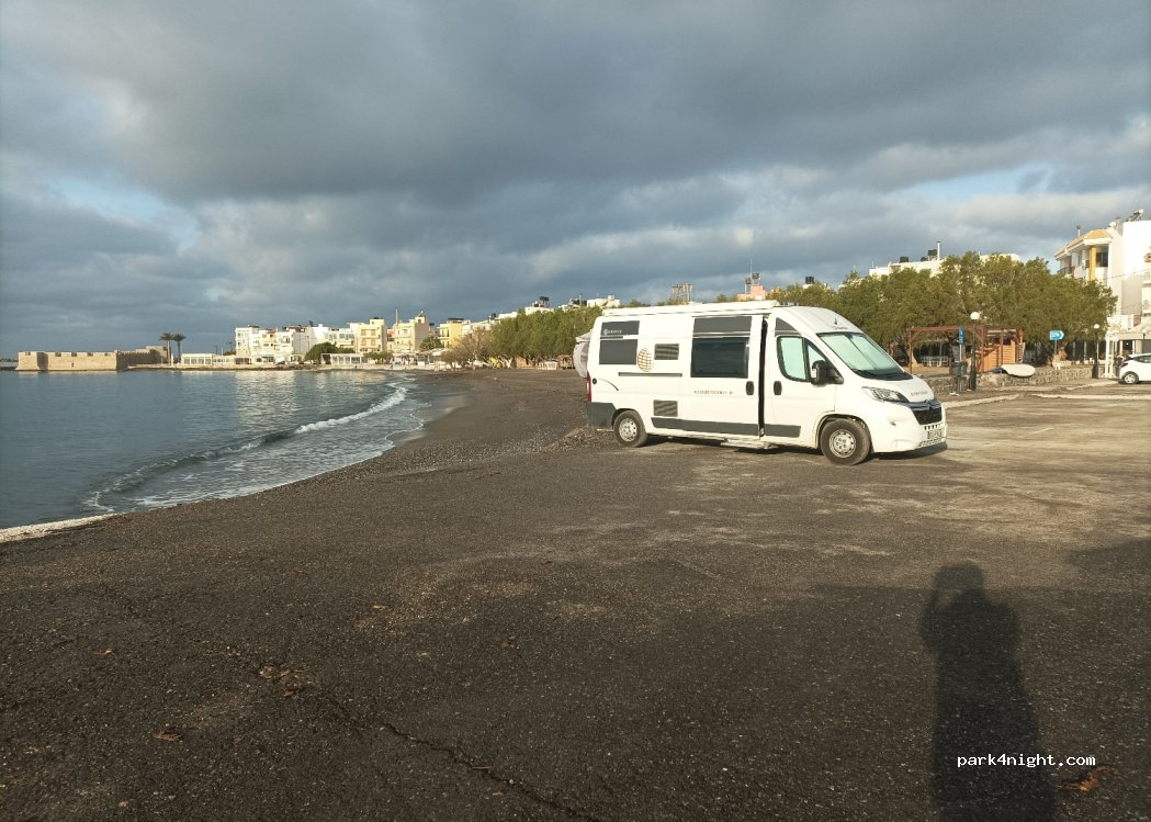 (722 00) Ierapetra - 14 stratigou samouil — foto 4