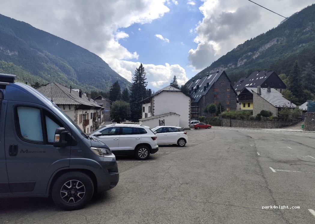 (22880) Canfranc-Estación - 2 Camino de los Ayerbes — foto 3