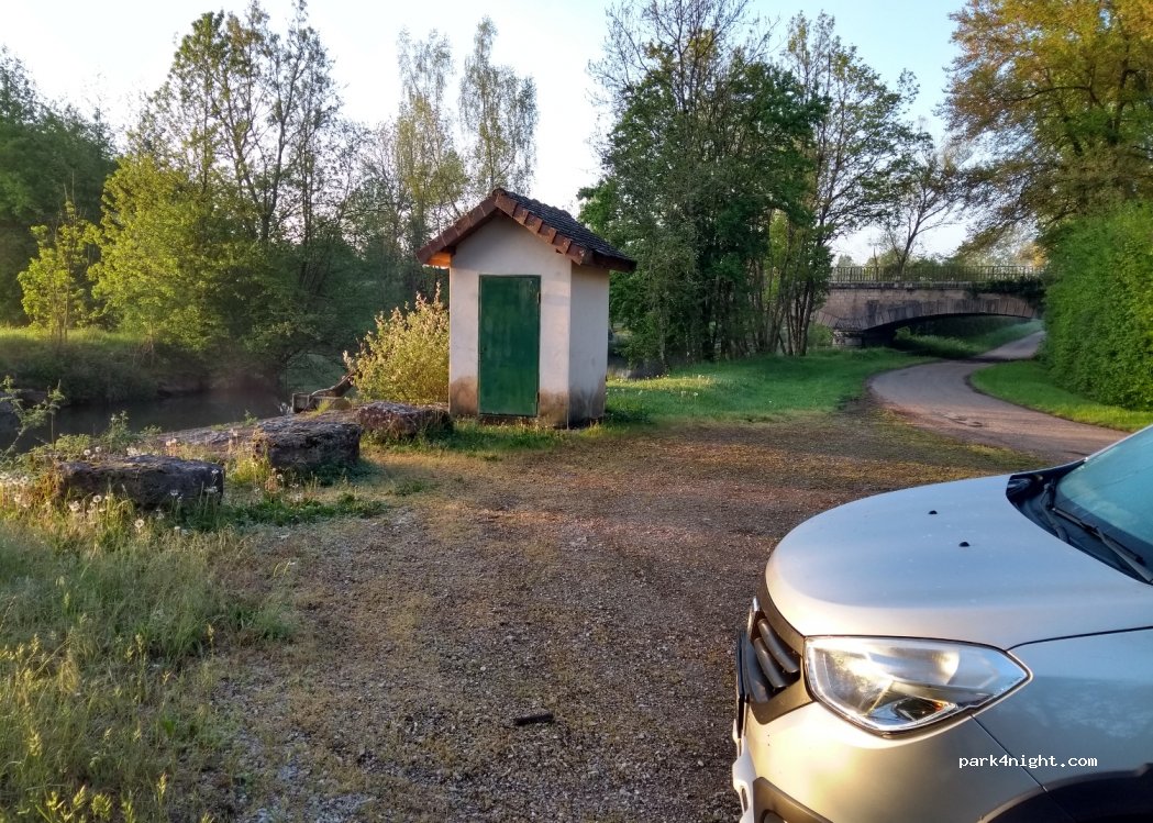 (71310) Saint-Bonnet-en-Bresse - 1 Route de Charette — foto 3