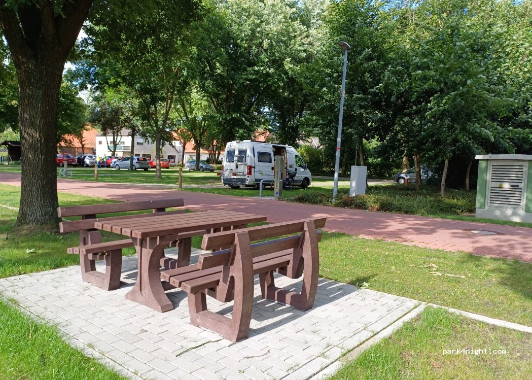 Wohnmobilstellplatz Bücken — foto 3