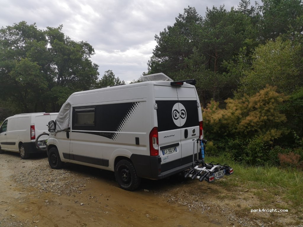 (04160) Château-Arnoux-Saint-Auban - Unnamed Road — foto
