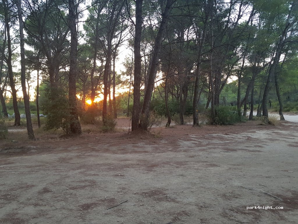 (13880) Velaux - Chemin du Moulin — foto 2