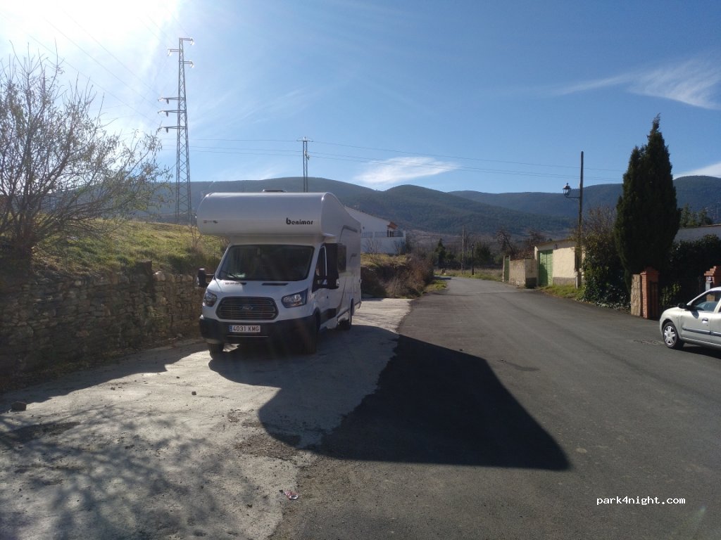 (18512) Dólar - 12 Calle Henchidero — foto