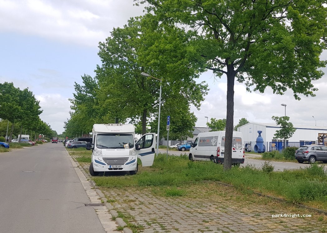 (15566) Schöneiche bei Berlin - 13 August-Borsig-Ring — foto 2